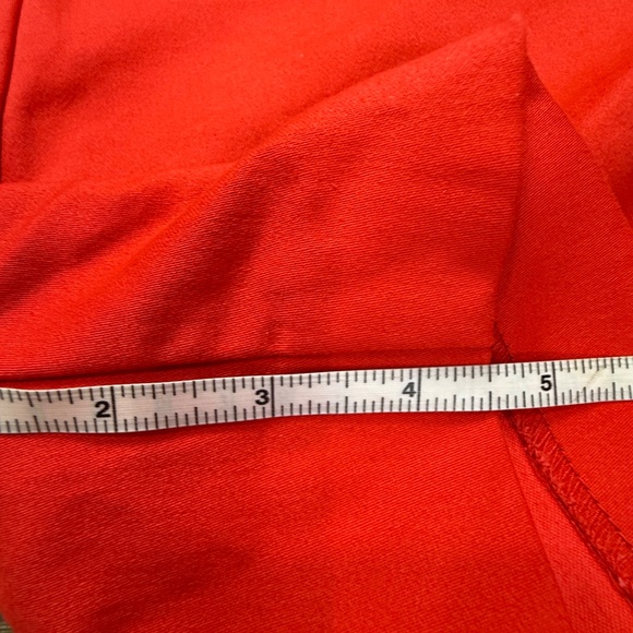 The Limited NWT Women's Tailored Shorts, Red, Size 4, 4.5" Inseam Summer - Picture 7 of 10